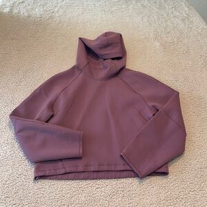 Lululemon AirWrap Pullover Hoodie
Grape Thistle size 8